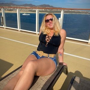 Meet your Posher, Colette